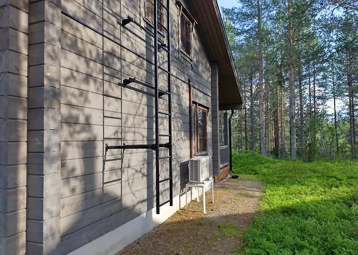 Star, 2 X Allround Pass, Linen&towels, E-car Char-ger, Final Clea-ning, Included!