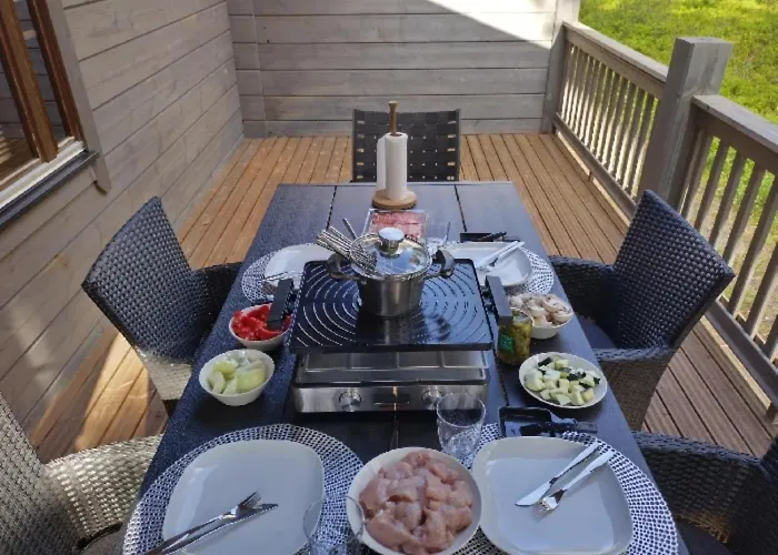 Star, 2 X Allround Pass, Linen&towels, E-car Char-ger, Final Clea-ning, Included!