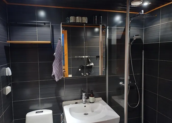 Star, 2 X Allround Pass, Linen&towels, E-car Char-ger, Final Clea-ning, Included! בית נופש רוקה